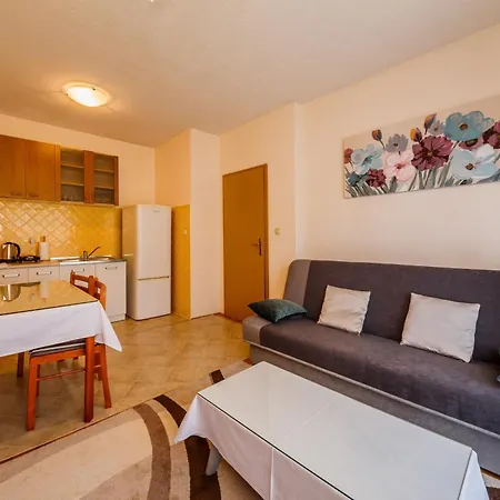 With A Parking Space Kastel Stari, - 23052 Apartment Kaštela