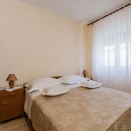Apartment With A Parking Space Kastel Stari, - 23052 *