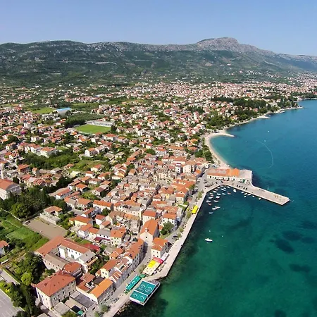 Apartment With A Parking Space Kastel Stari, - 23052